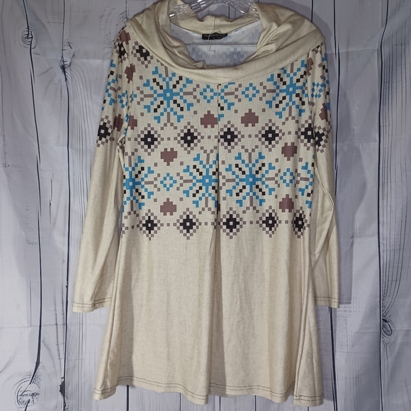 Relevate Designs long sleeve cowl neck top NWT - Picture 1 of 12